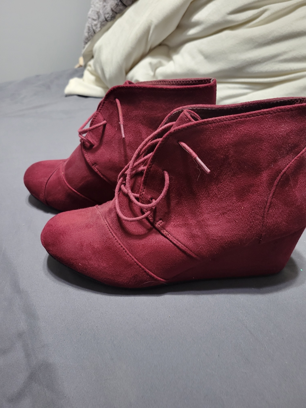 Women’s Burgundy Suede Wedge Ankle Boots - Unbranded
